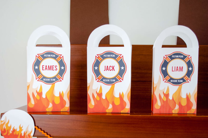 diy-personalized-firefighter-printable-favor-bags-for-a-fireman-birthday-party_10-1-800x533.jpg