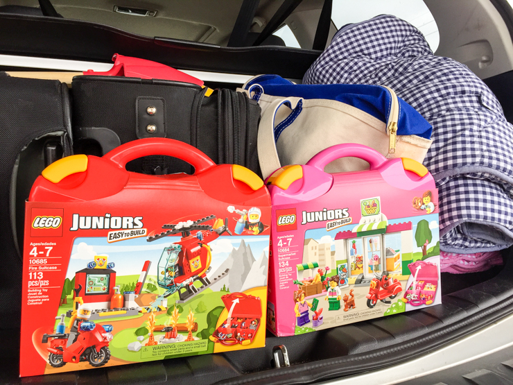 Three clever ways to take creative play on-the-go #LEGOSummer #CleverGirls