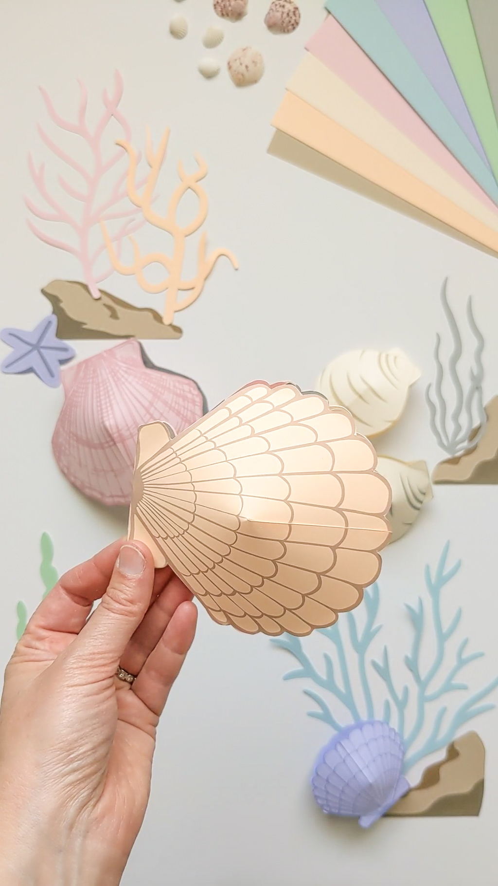 3D paper seashell craft and free printable template