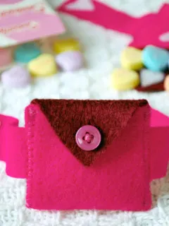 Valentine’s Day Felt Heart Pocket Bracelet for Valentine's Day