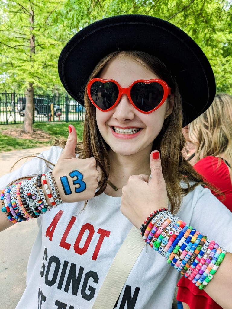 How to make friendship bracelets for Taylor Swift CA concert