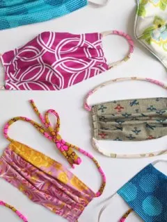 Easy pencil case sewing pattern free tutorial with zipper for