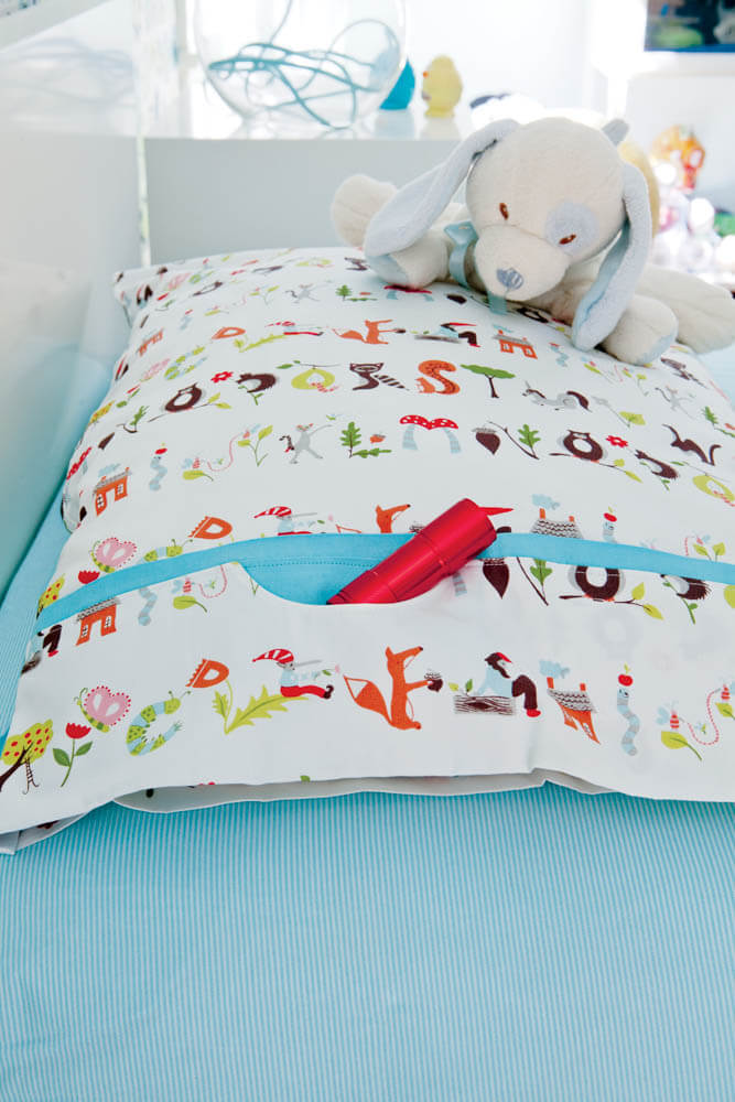 Kids pillowcase free sewing pattern with secret pocket