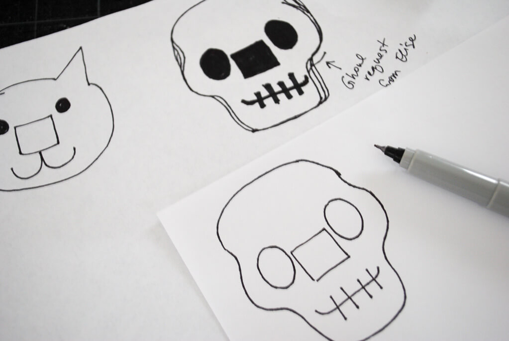 Simple skull skeleton drawing to make a skeleton printable template