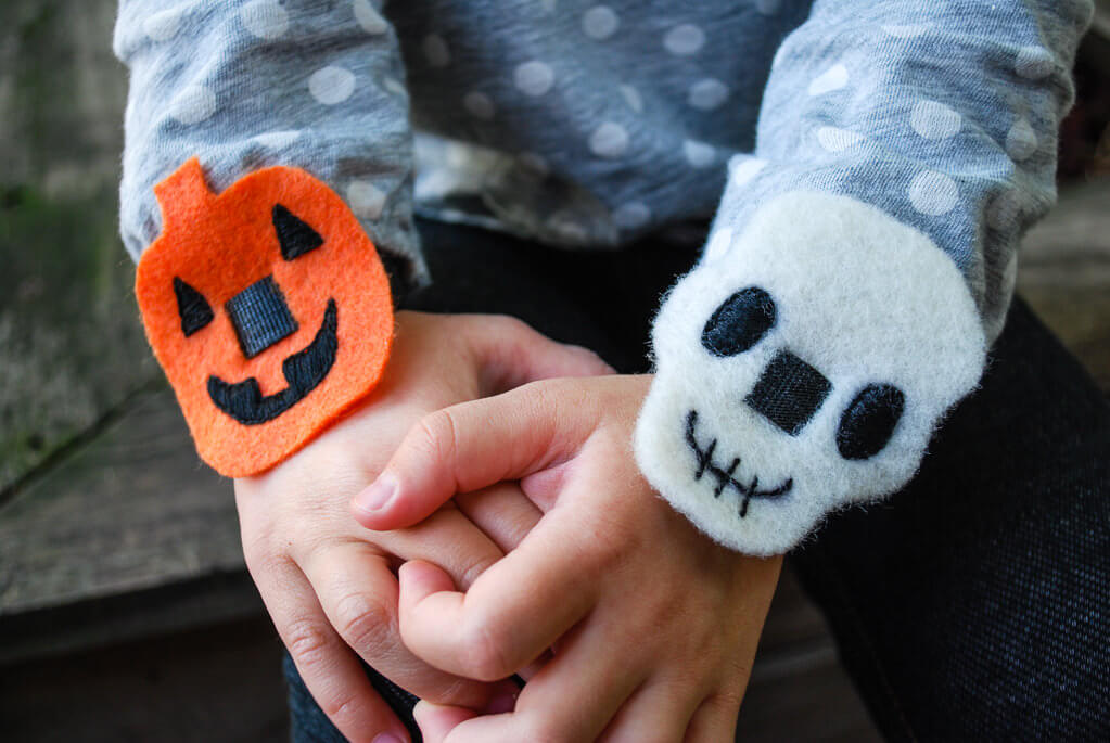 Pumpkin and Skeleton DIY bracelets cute felt Halloween craft idea