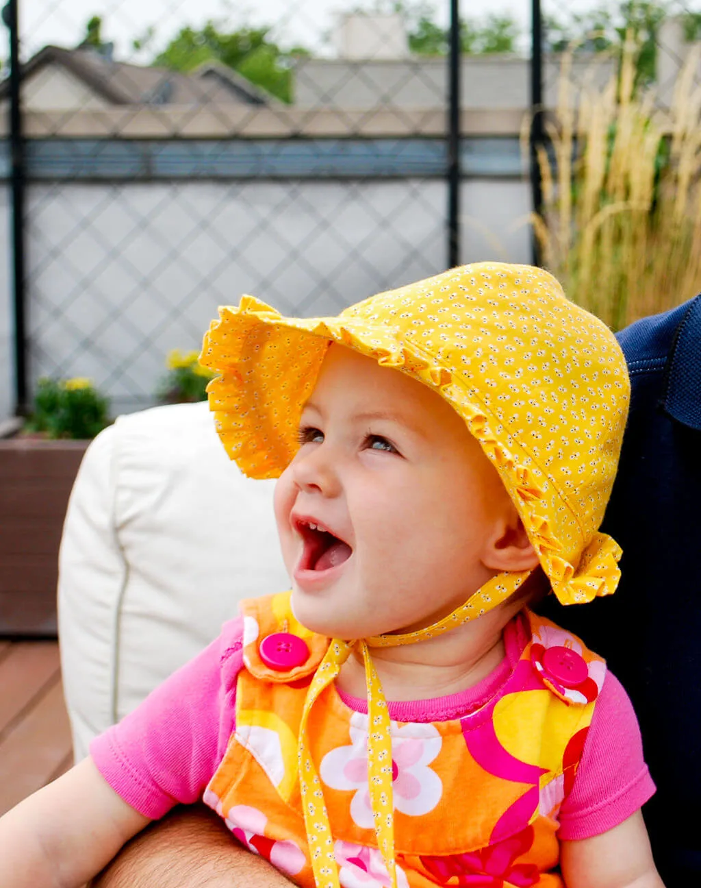 Baby bonnet hat free sewing pattern