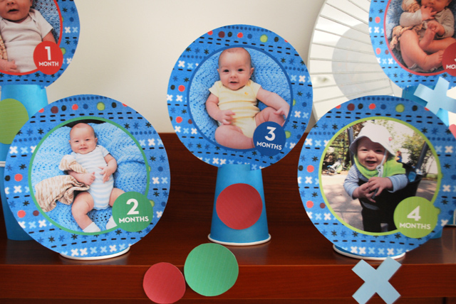 Baby month by month photo idea for a 1st birthday party