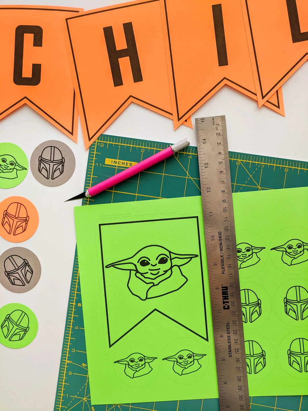 How to make a DIY Baby Yoda happy birthday banner Making a DIY Baby Yoda happy birthday banner