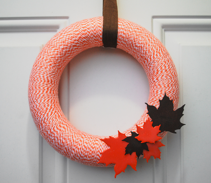 Easy DIY Fall Wreath Idea: DIY Baker's Twine Fall Wreath tutorial