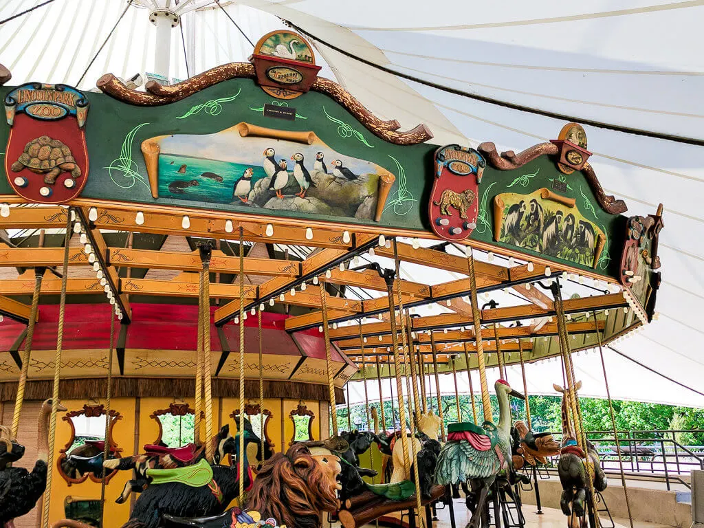 Lincoln Park Zoo carousel in Chicago