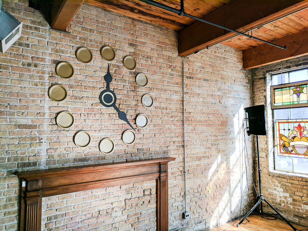 DIY wall clock using paper plates