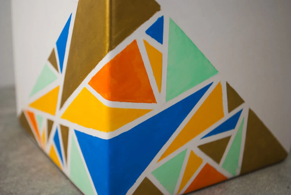 Close up of painted triangle pattern