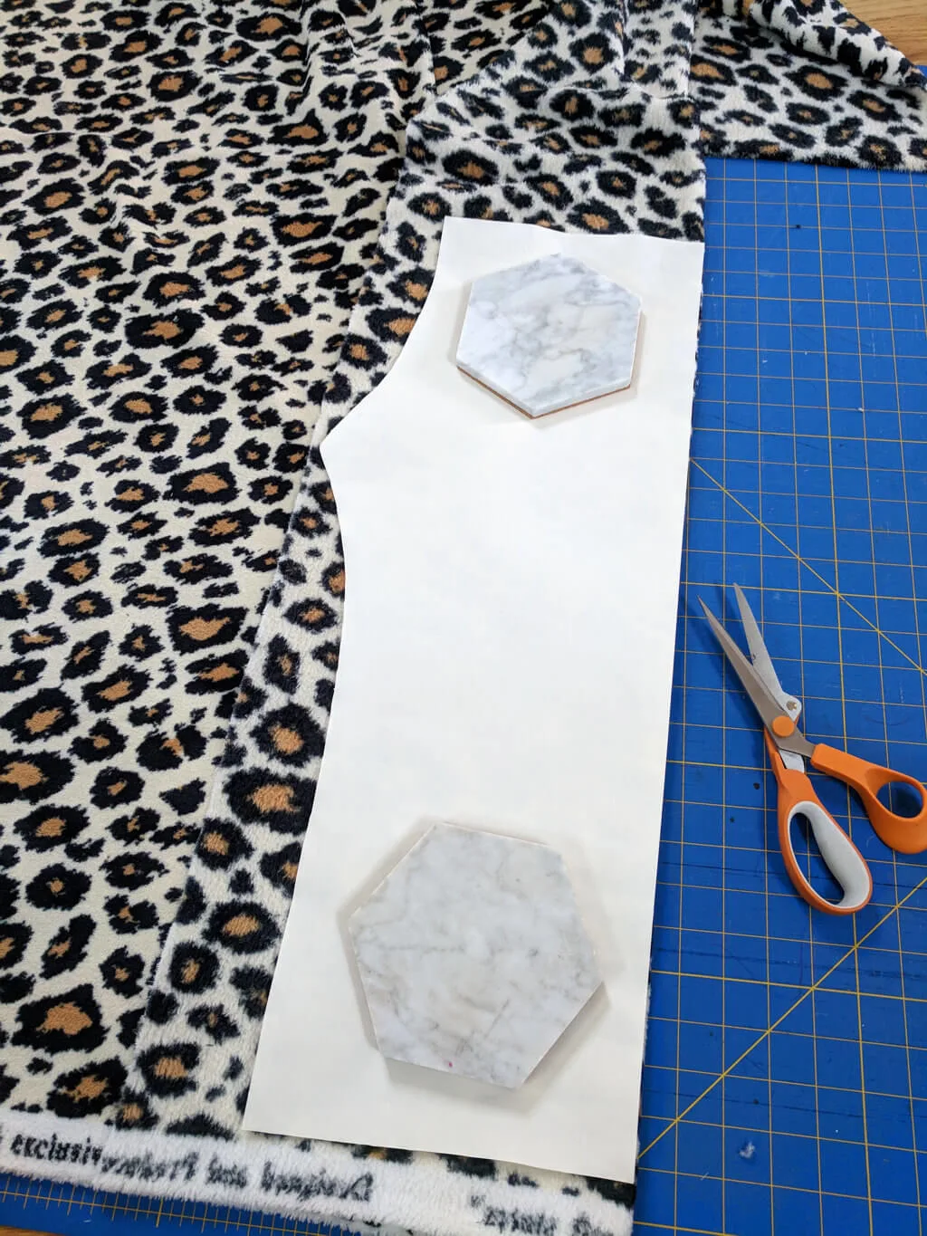 Kid's pants free sewing pattern