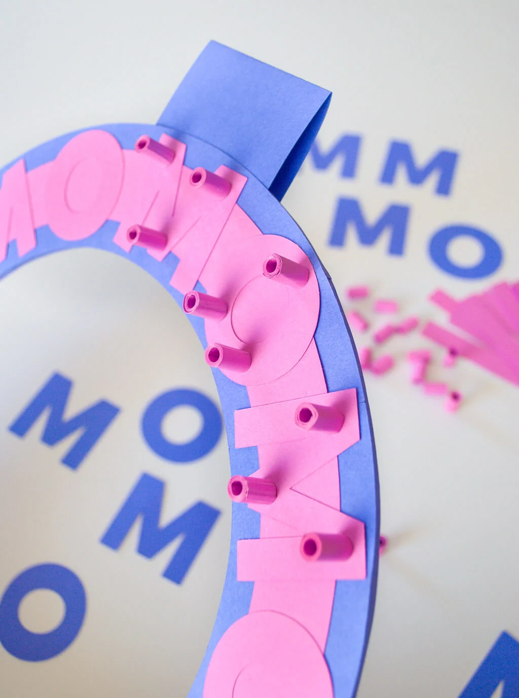 How to make a 3D paper wreath
