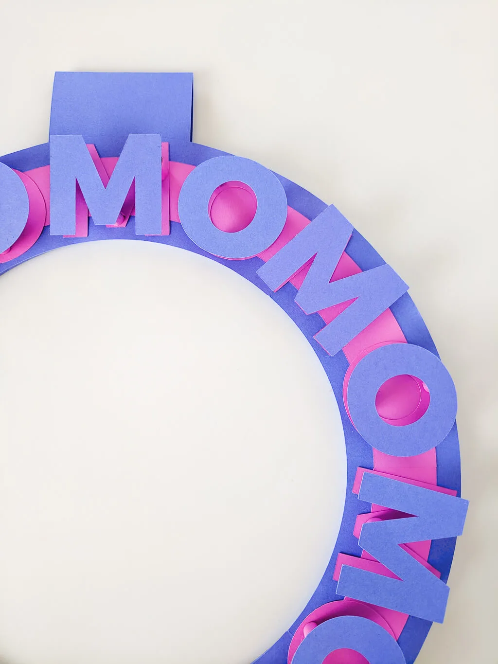 DIY Mother's Day wreath with simple 3D effect