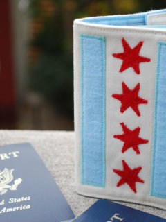 DIY passport cover with Chicago flag free sewing pattern