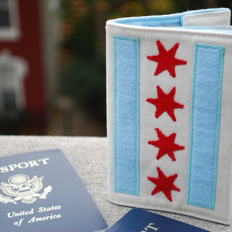 DIY passport cover with Chicago flag free sewing pattern