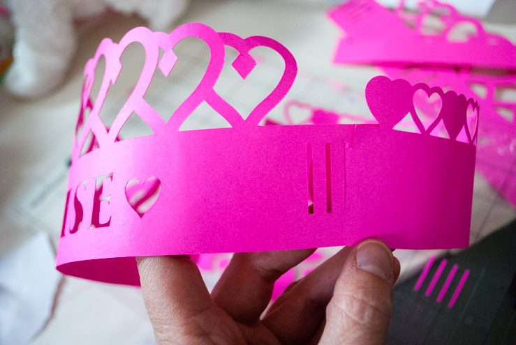 How to make DIY Personalized Crowns for a Princess Birthday Party @merrimentdesign