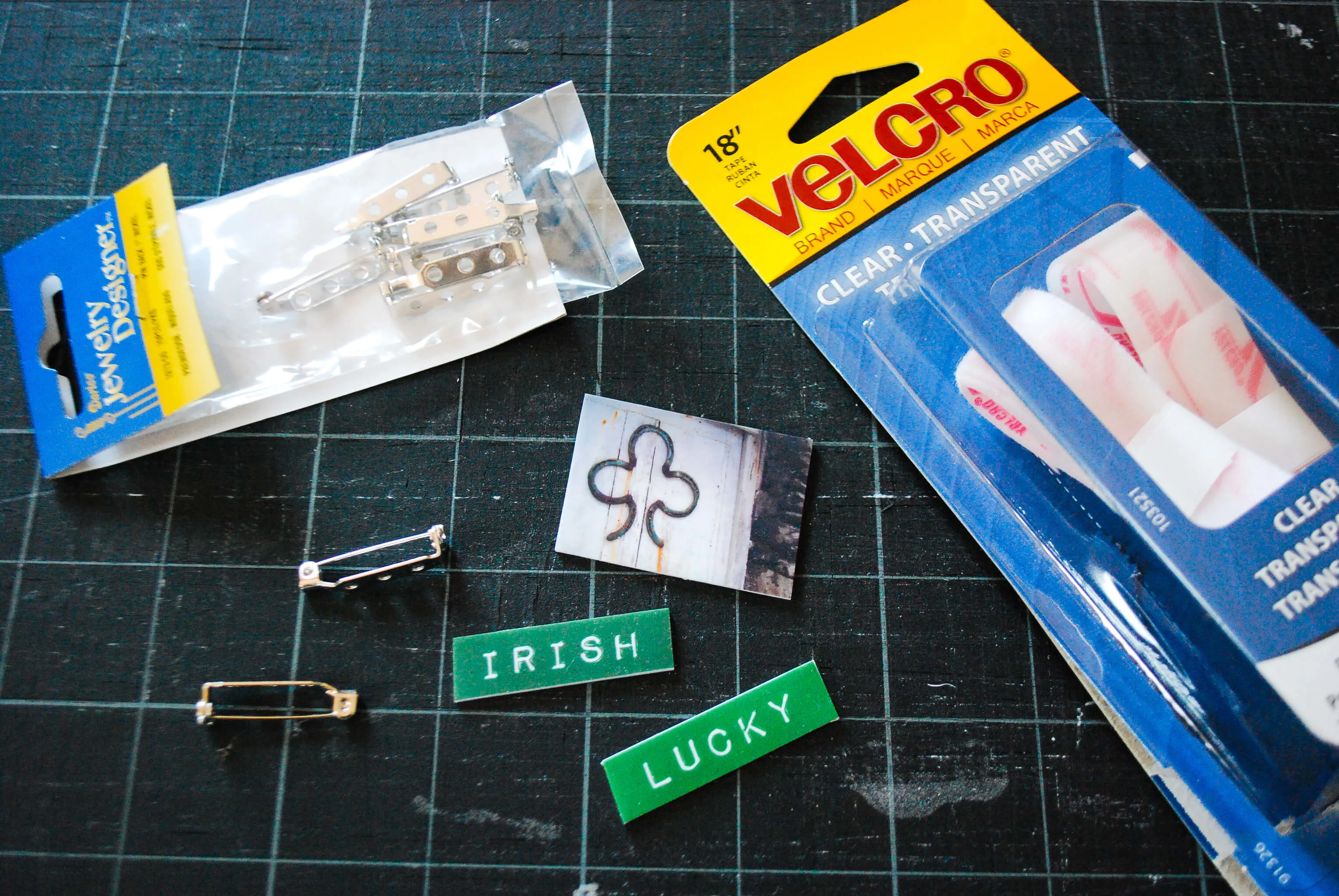 Easy DIY St. Patrick's Day Pins from Shrinky Dinks. Everyone loves watching Shrinky Dinks bake! This is a fun St. Patrick's Day craft activity for kids with free printable Irish sayings and maps!