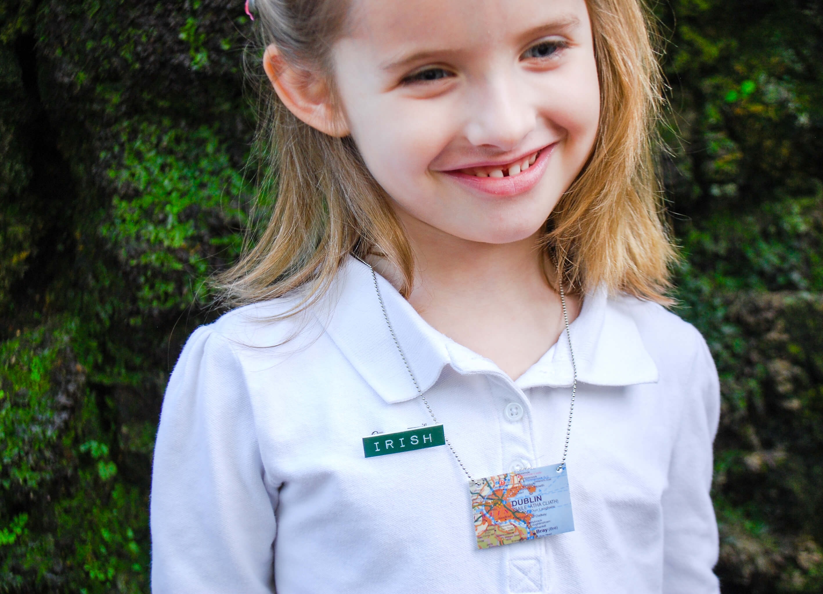 Easy DIY St. Patrick's Day Pins from Shrinky Dinks. Everyone loves watching Shrinky Dinks bake! This is a fun St. Patrick's Day craft activity for kids with free printable Irish sayings and maps!