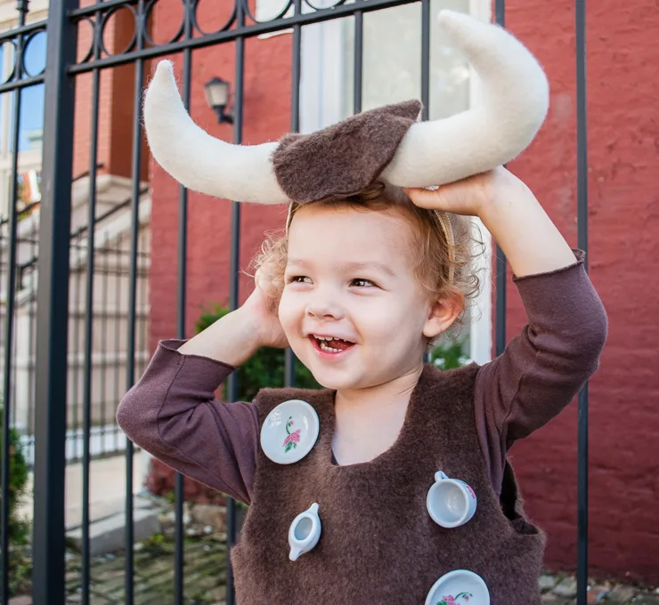 Easy DIY Halloween Costume for Toddlers: Bull In A China Shop by @merrimentdesign