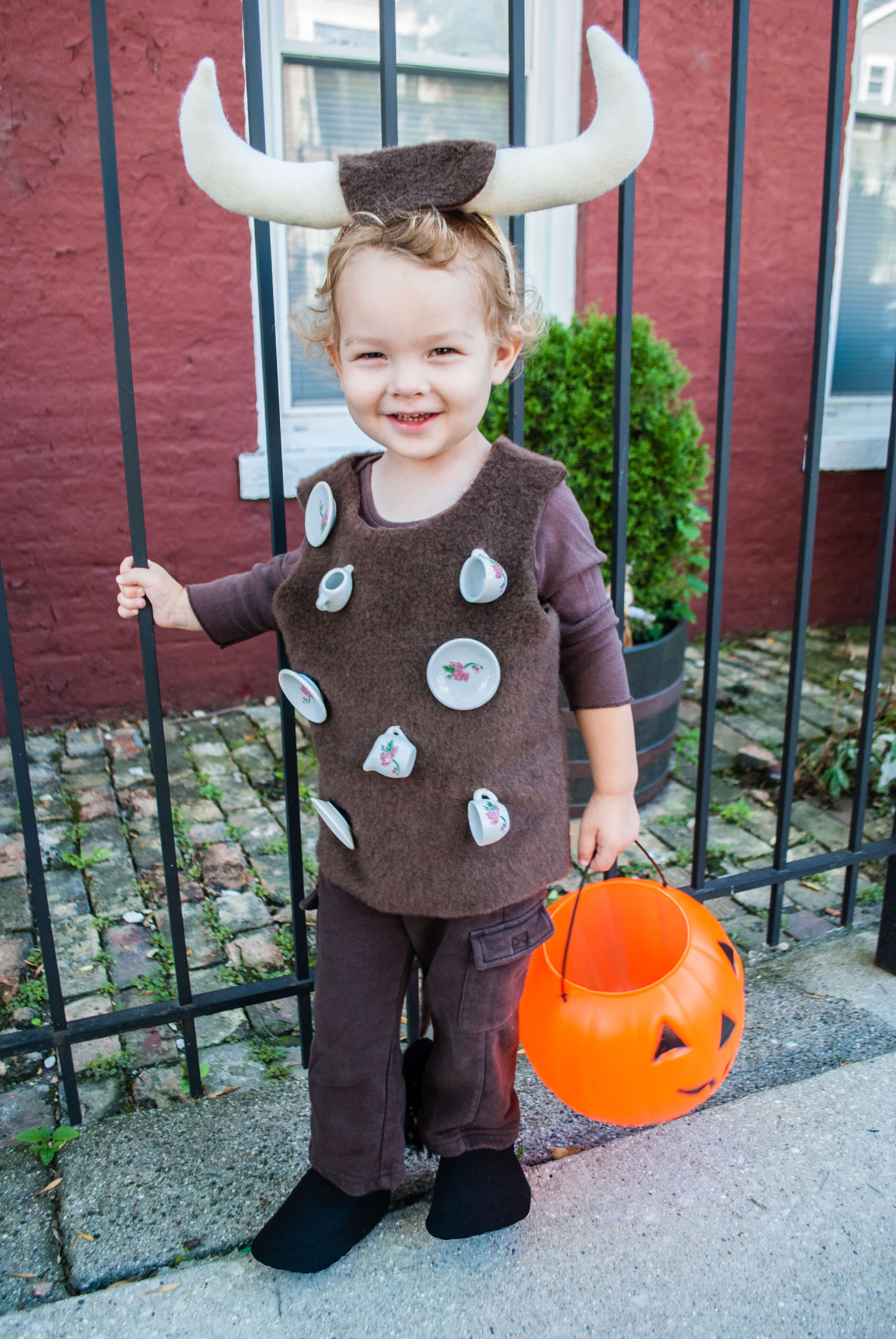 'Bull In A China Shop' Easy DIY Halloween Costume for Toddlers and Kids