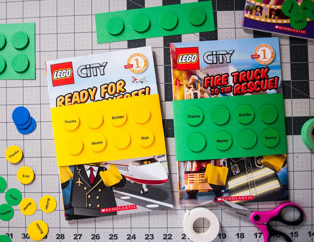 How to make easy DIY LEGO birthday party favors and goodie bags