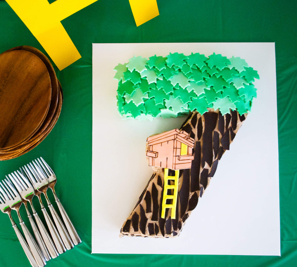 Easy DIY Magic Tree House birthday cake for a 7th Magic Tree House birthday party