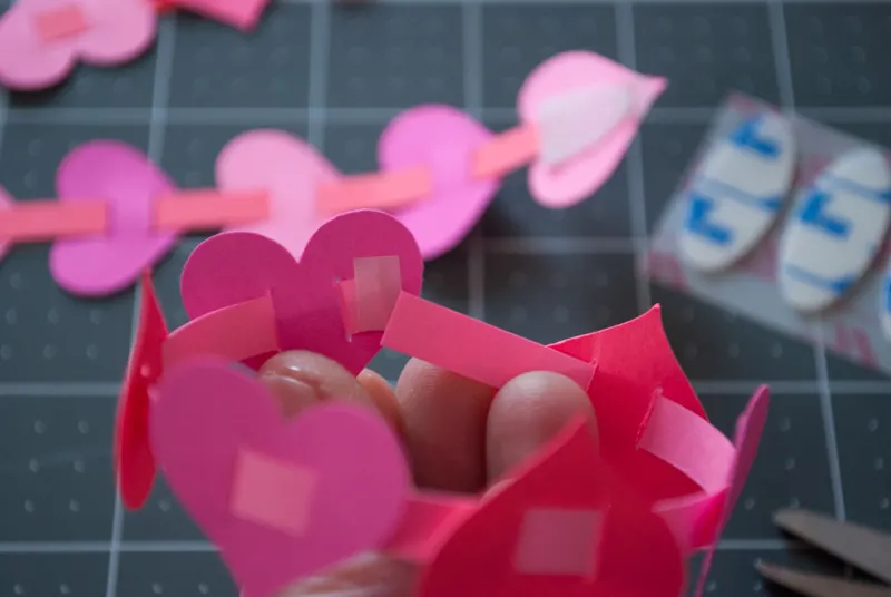 Valentine's Day Paper Heart Bracelets for Kids - easy Valentine's Day craft activity for kids