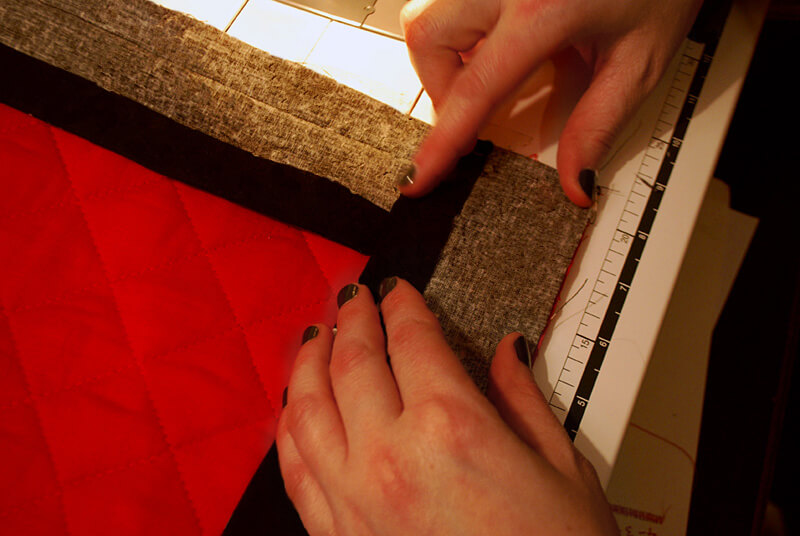 Sewing corners on a DIY dog blanket
