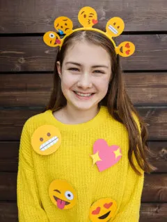 Easy emoji Halloween costume with printable headband