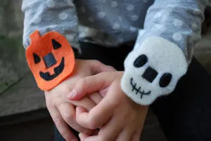 Easy no-sew Halloween bracelets