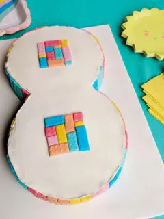 Easy LEGO Friends birthday cake for girls