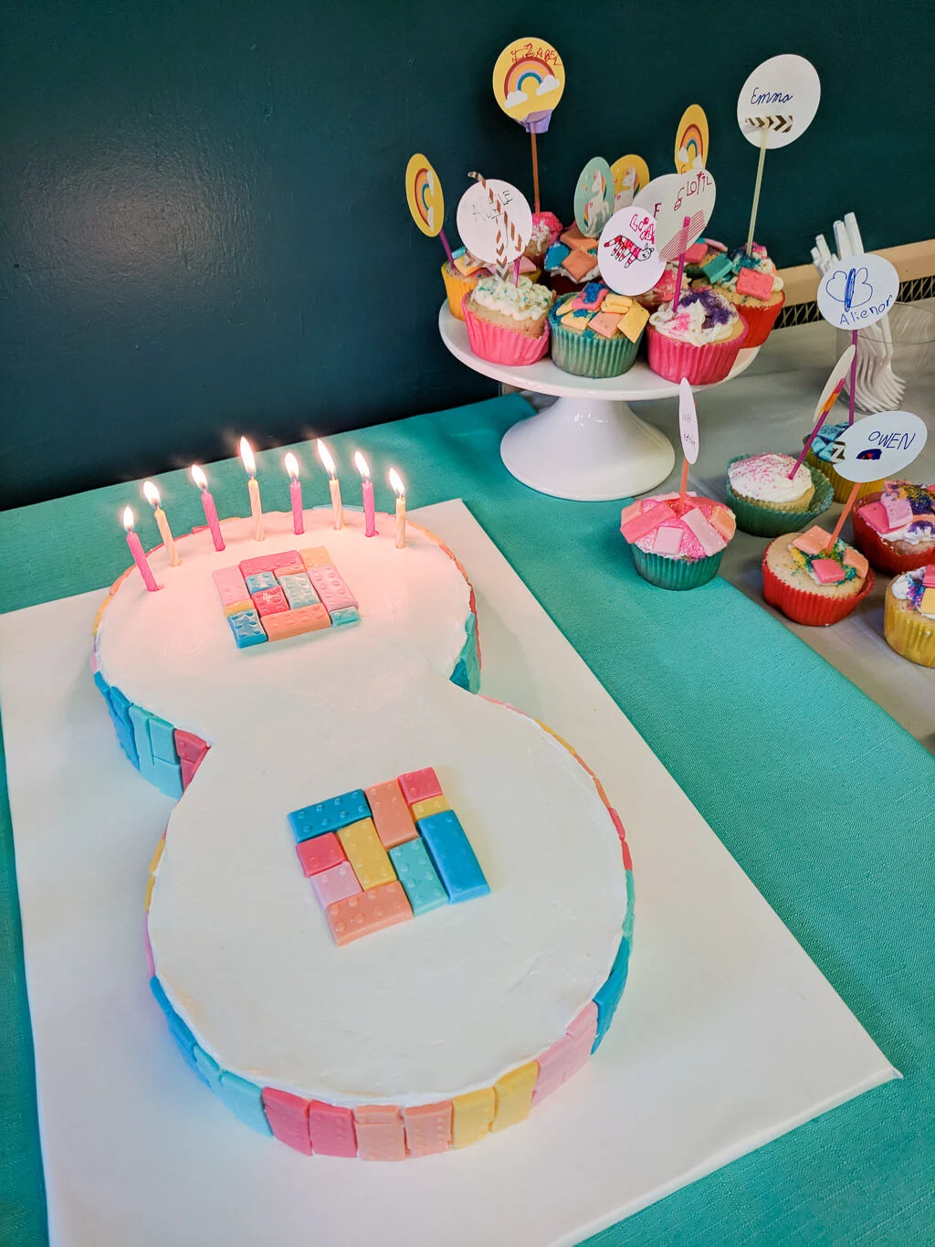 Easy LEGO Friends birthday cake for girls