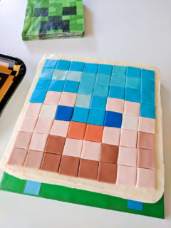 Easy Minecraft birthday cake idea