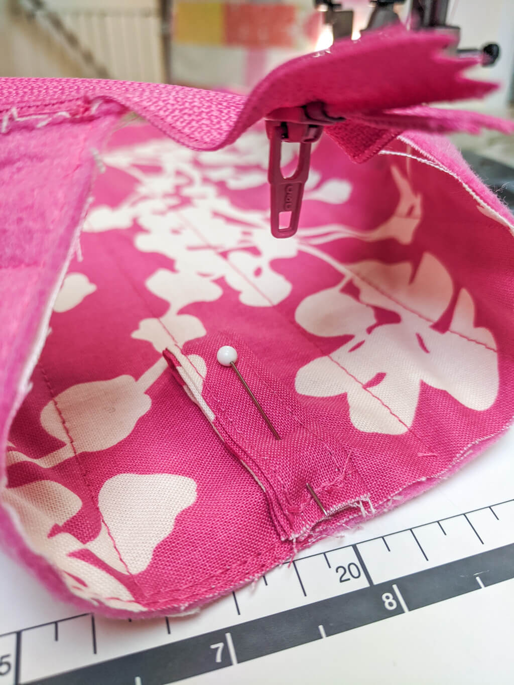 How to add a tab to a zipper pencil case pouch