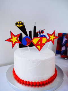 Easy super hero birthday cake with free printable cake toppers for a super hero birthday party