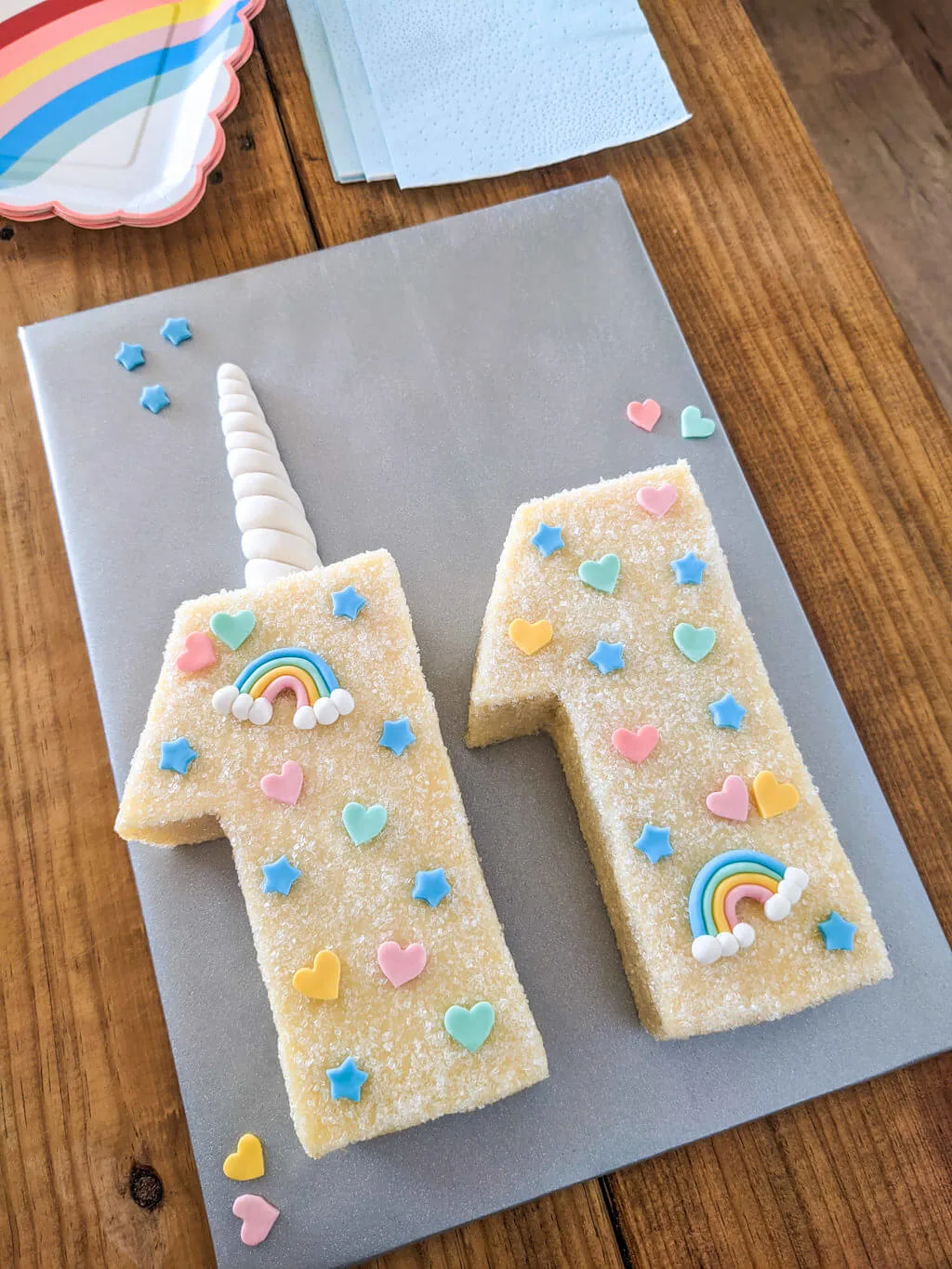 Easy age 11 cake for a unicorn birthday party
