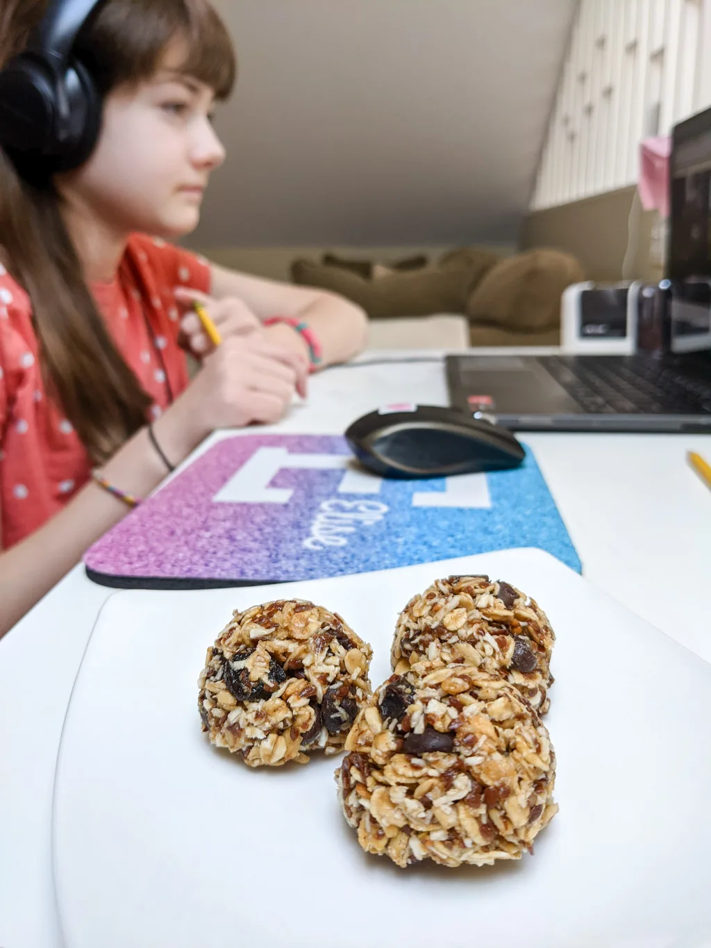Energy bites recipe - healthy snack for kids