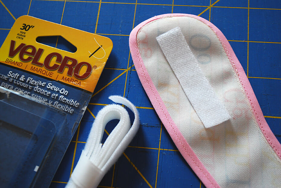 Sewing VELCRO closures on a toddler baby bib free sewing pattern