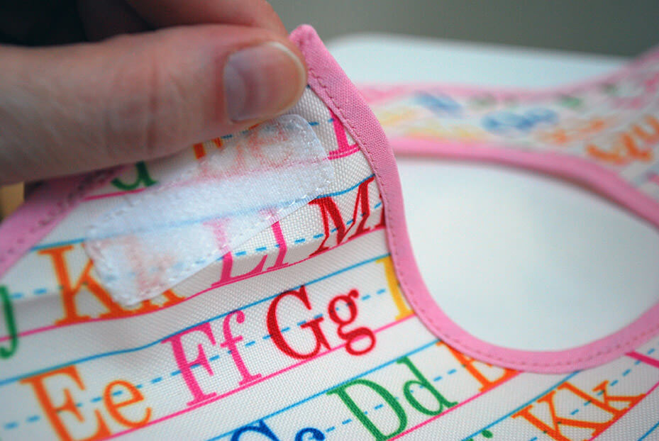 Sewing VELCRO closures on a toddler baby bib free sewing pattern