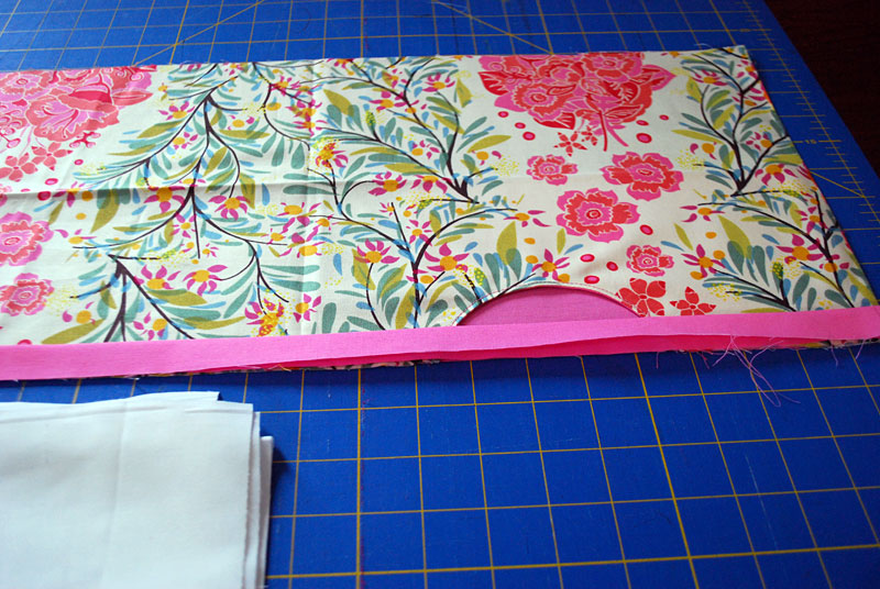 Lazy Girl | Blog Р’В» Tutorial: Easy Pillow Case With Contrasting Hem