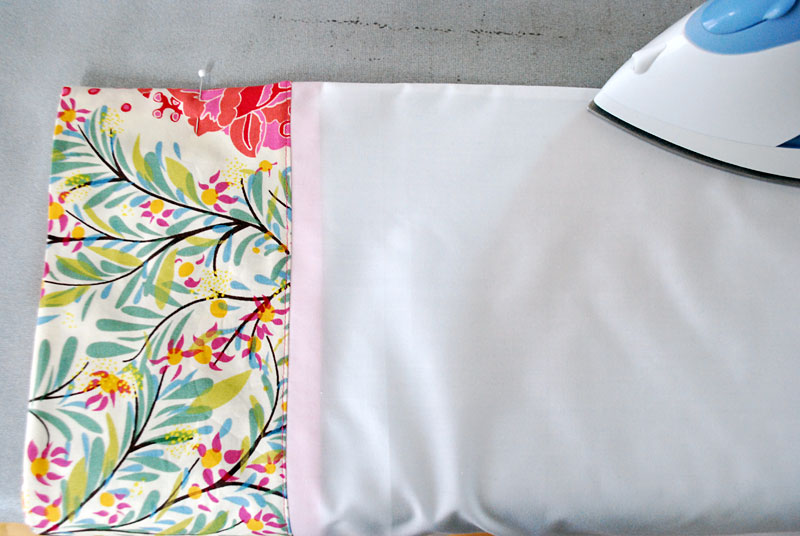 How to make a pillowcase free pattern and tutorial