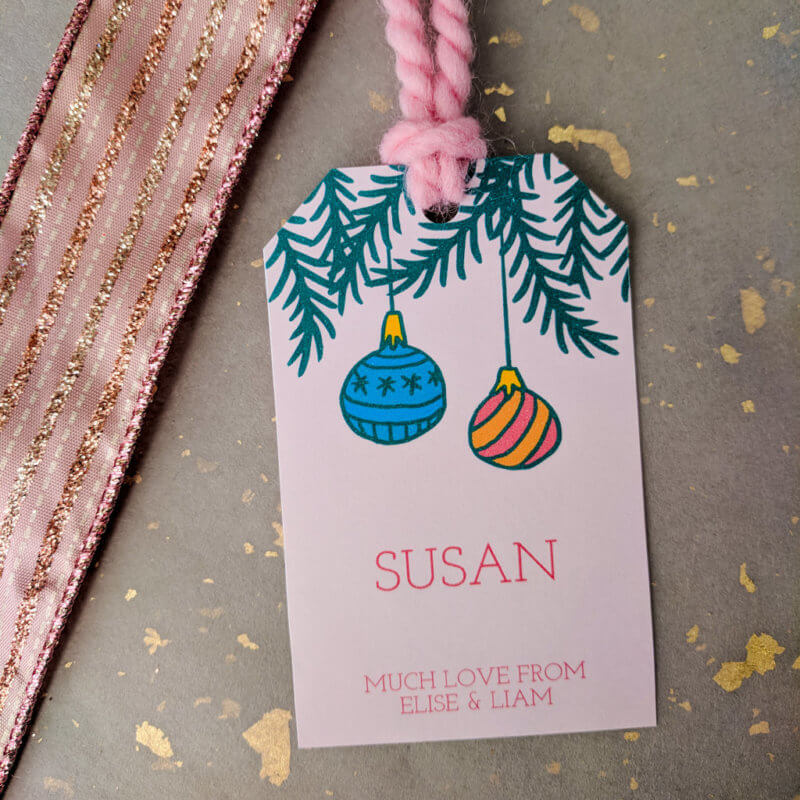 Free editable Christmas tags - in pink!