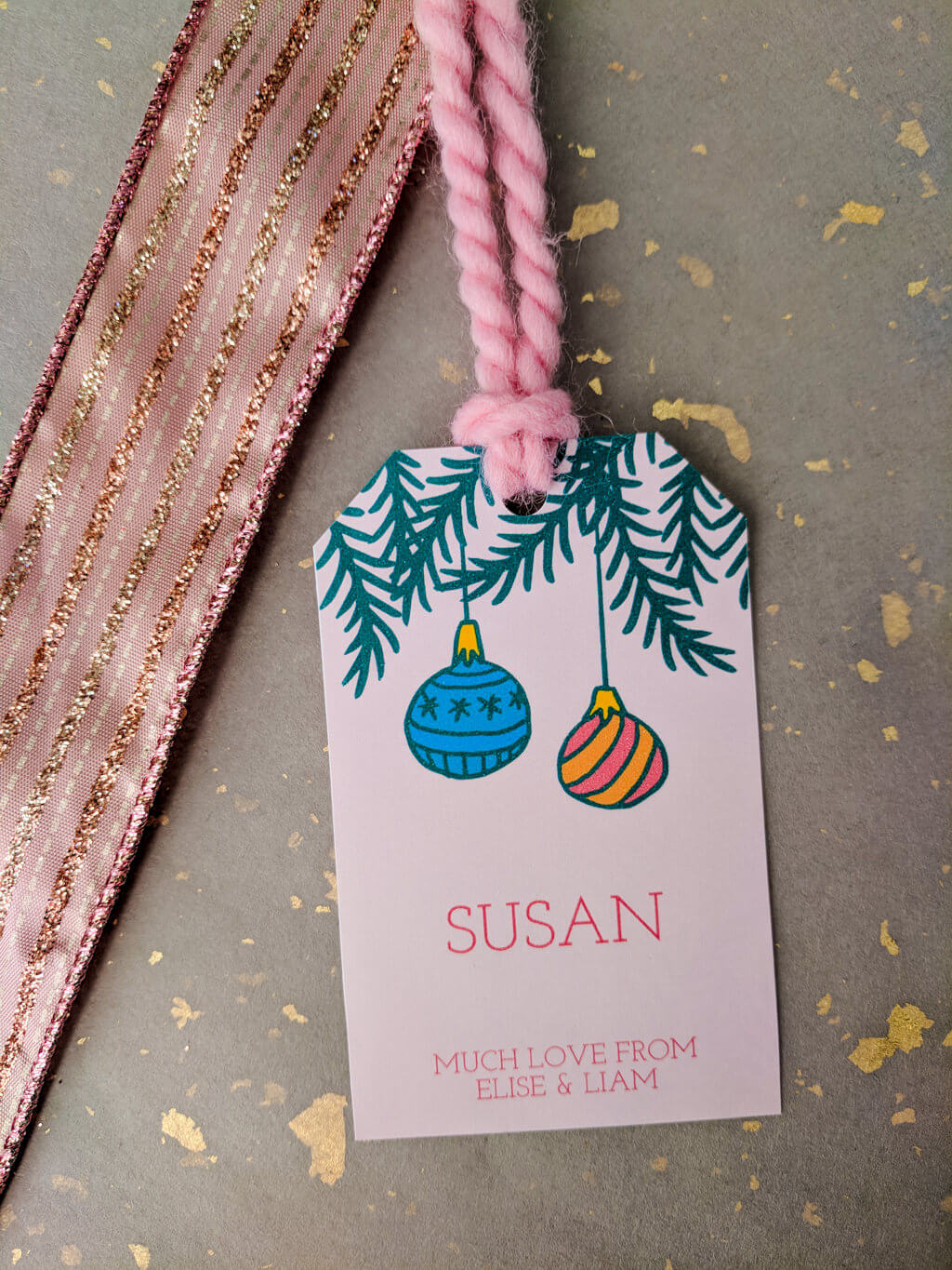 Free editable Christmas tags - in pink!