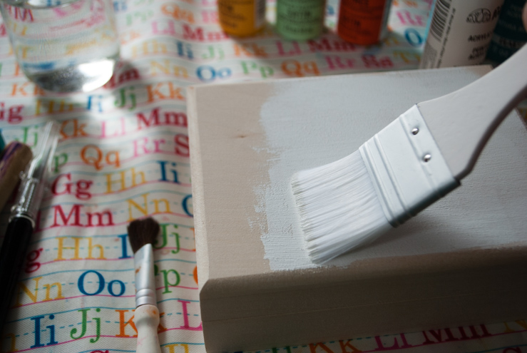 How to make a DIY Gold and White Painted Wooden Card Box @merrimentdesign