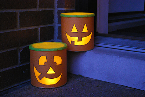 Halloween luminaries from recycled baby formula cans free DIY tutorial craft project for Merriment Design by Kathy Beymer