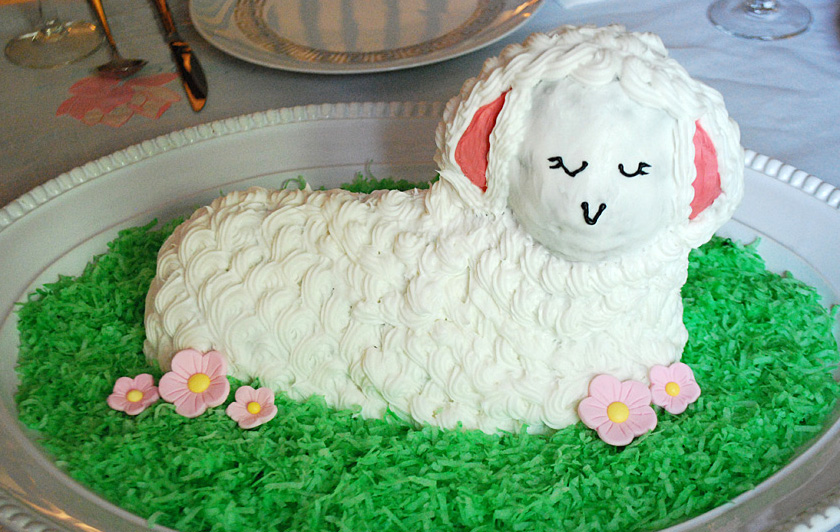 How to decorate a traditional standup Easter lamb cake