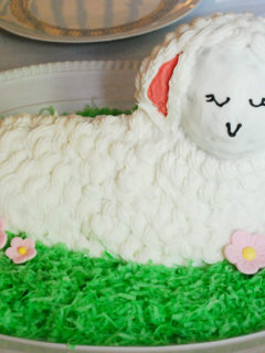How to decorate a 3D standup Easter lamb cake
