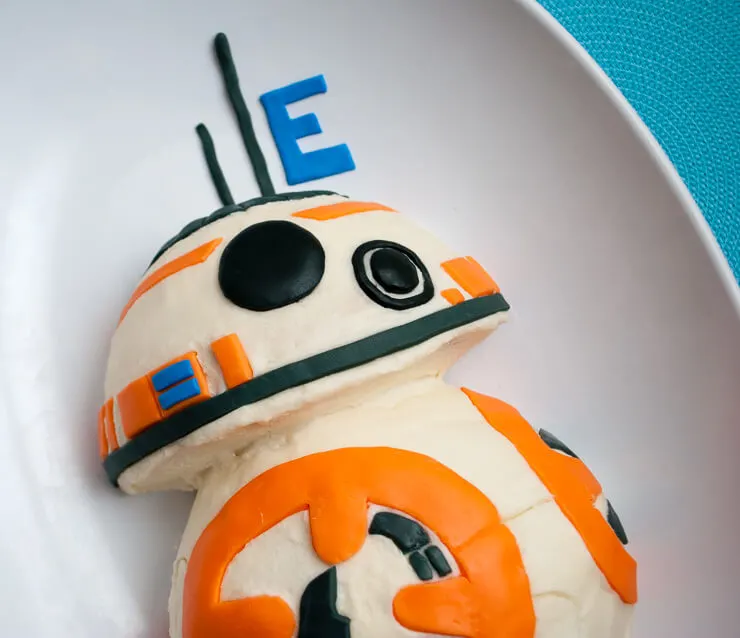 BB-8 Star Wars birthday cake